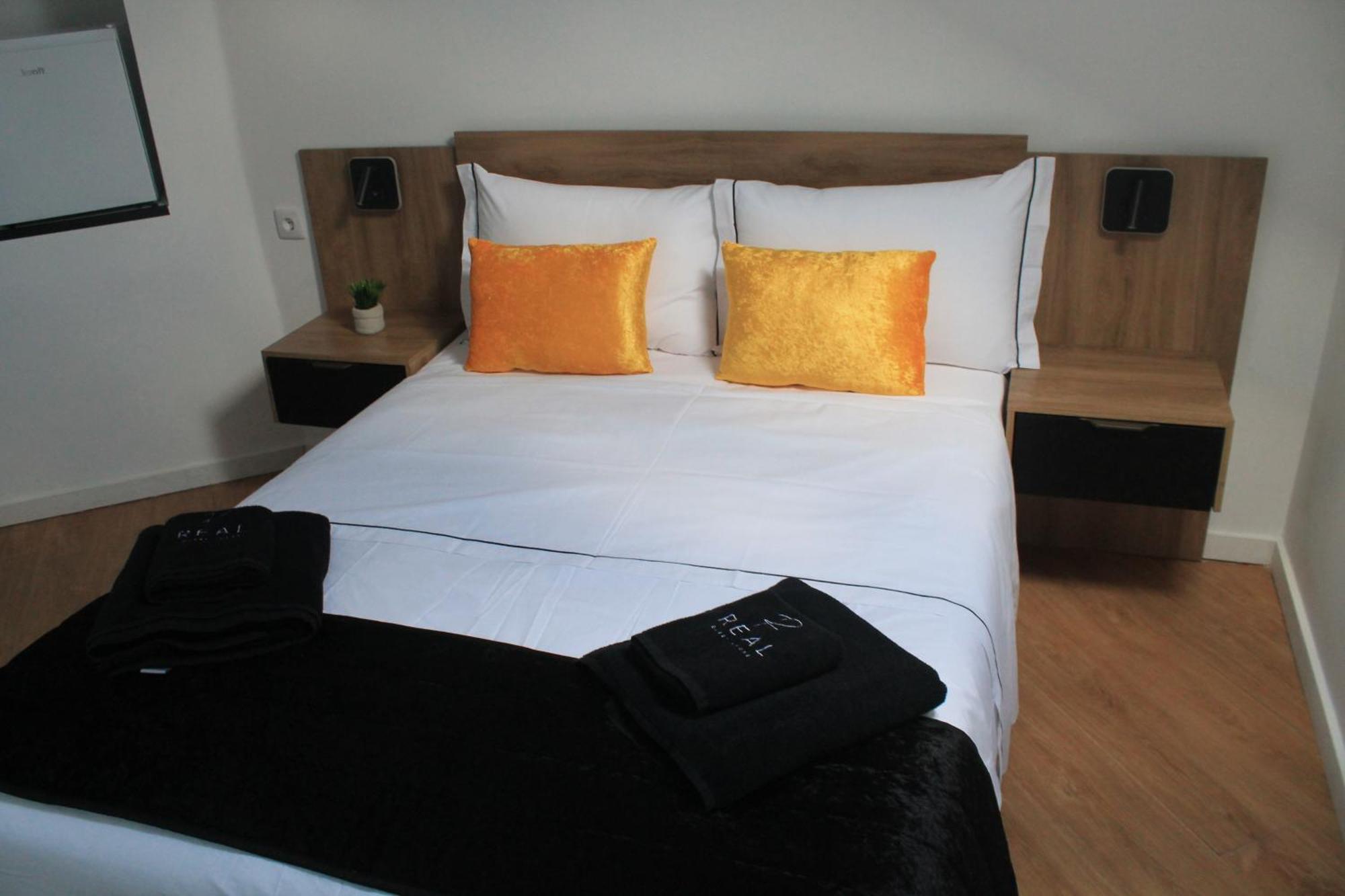 Real Guest House Costa da Caparica Exterior foto